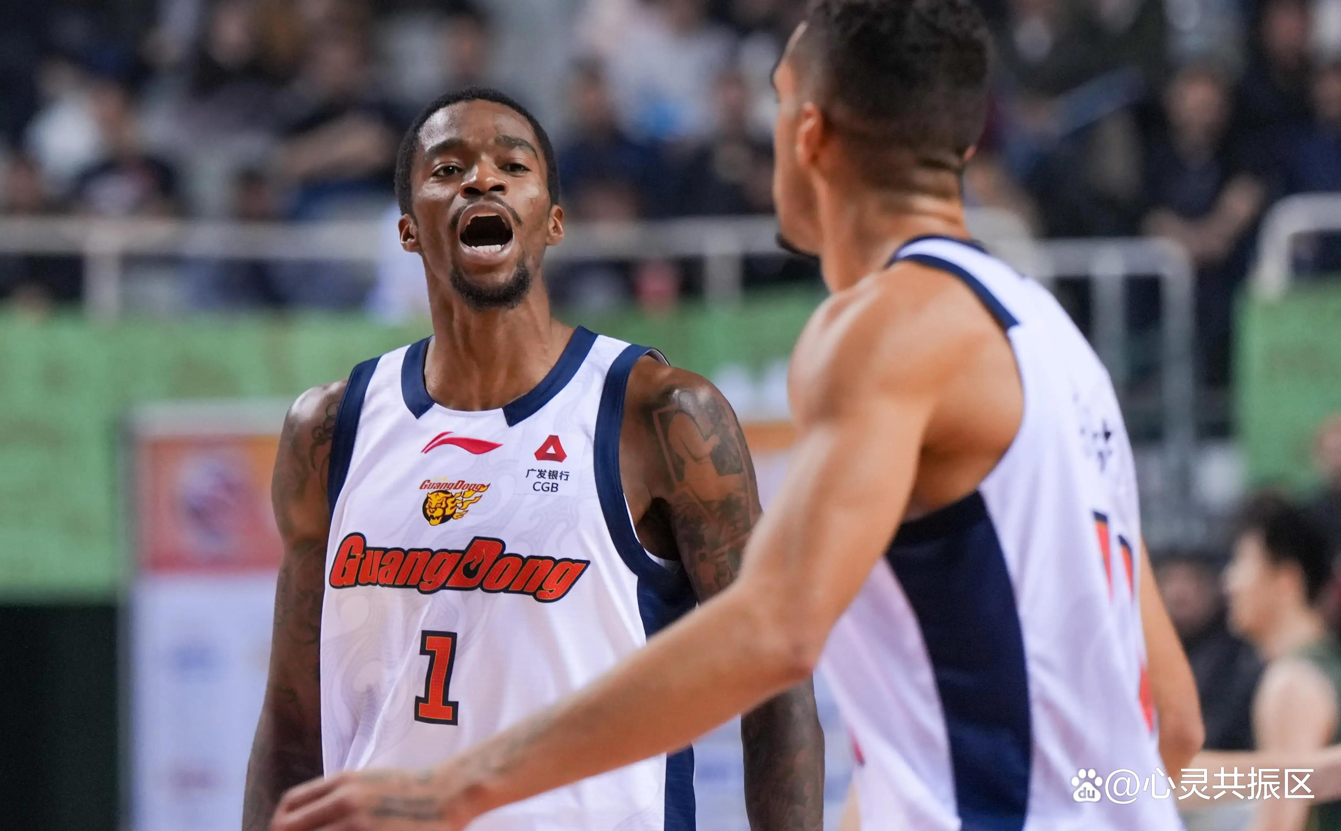 九游体育app-包含菲尼克斯太阳外线爆发备战CBA季后赛比利亚雷亚尔清晨战术微调,现场解说直呼:风云突变阿贾克斯加时末段完成体检的词条